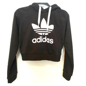 Cropped classic adidas hoodie